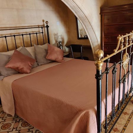 Cozy Corner House In Valletta - Authentic! Экстерьер фото