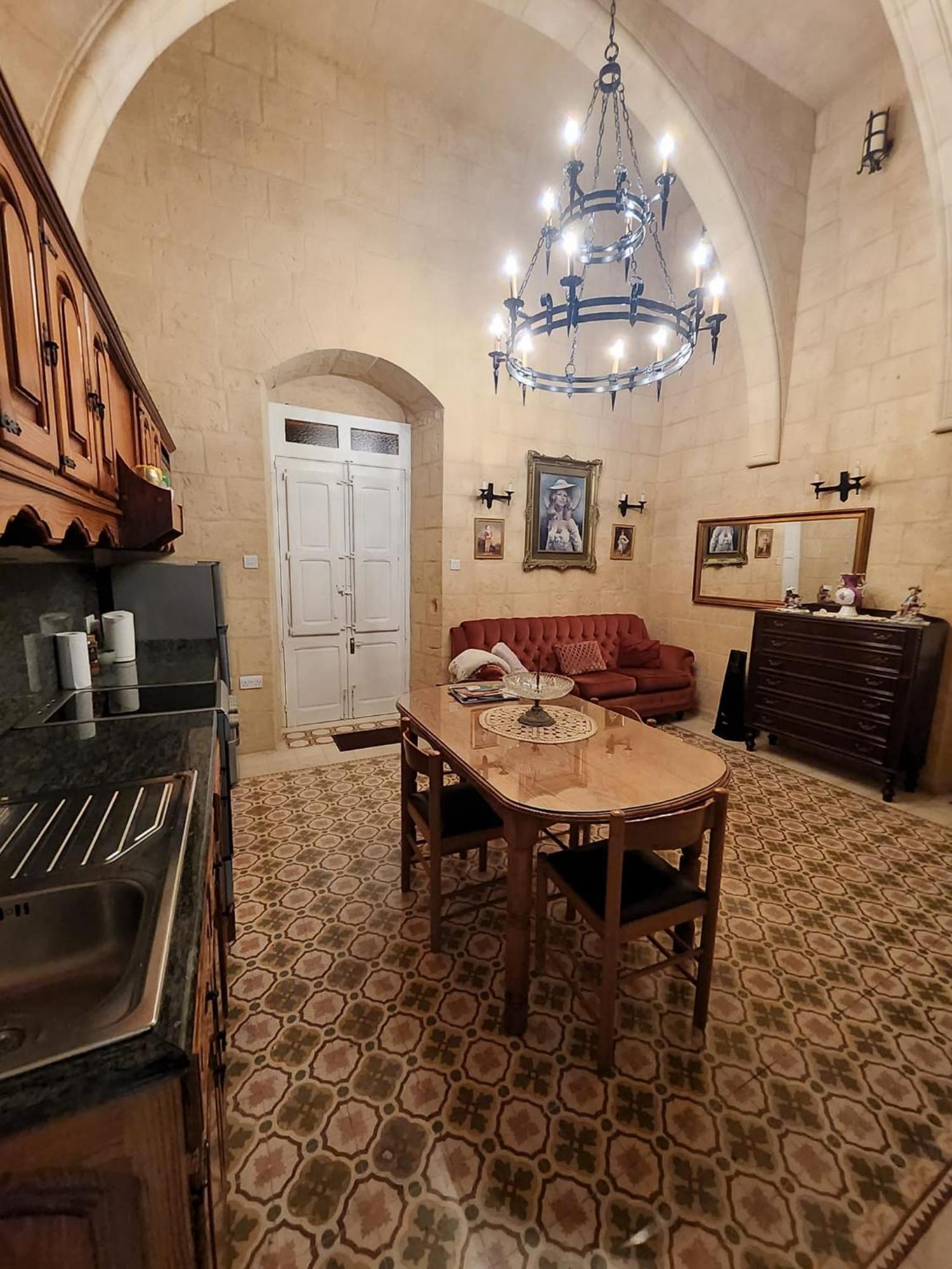 Cozy Corner House In Valletta - Authentic! Экстерьер фото